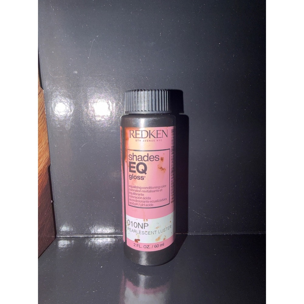 Redken Shades EQ Gloss 10NP Pearlescent Luster Demi-Permanent Hair Color shine